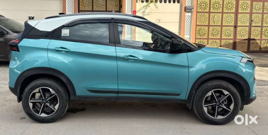 Tata Nexon Fearless Pr Plus 1.2 Revotron Petrol 7 Dca Dt, 2025, Petr..