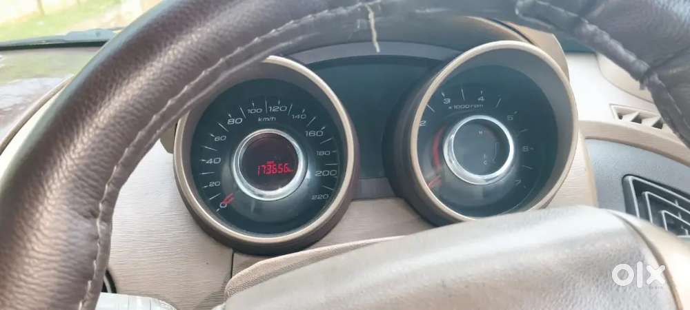 Mahindra Xuv500 2012 Diesel 173656 Km Driven