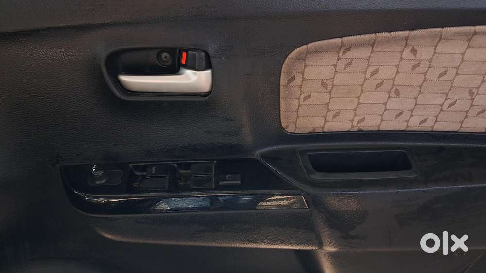 Maruti Suzuki Wagon R 1.0 Vxi, 2017, Petrol