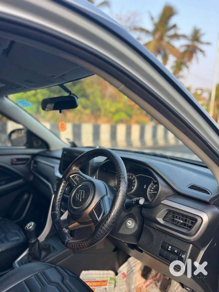 Maruti Suzuki Brezza 1.5 Vxi Smart Hybrid, 2024, Petrol