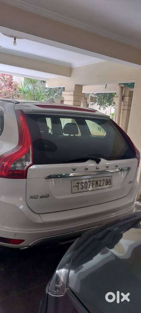 2016 Volvo Xc60 D4 Momentum  White  Well Maintained Suv