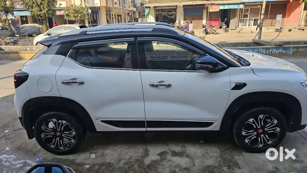 Renault Kiger 2023 Petrol 25000 Km Driven