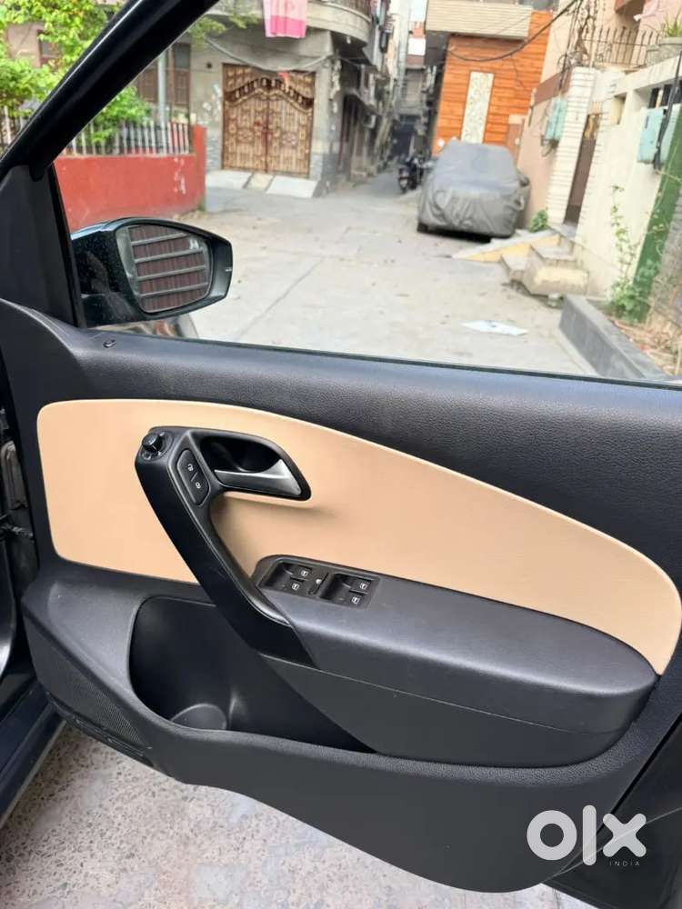 Volkswagen Polo 2017 Petrol 64000 Km Driven