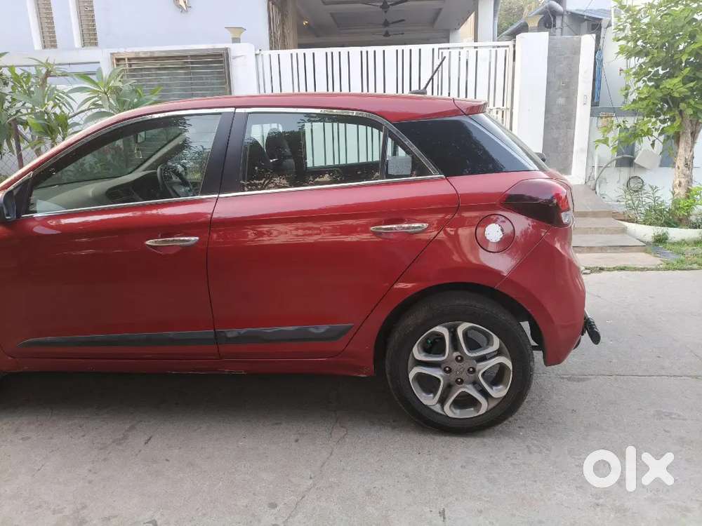 Mahindra Xuv300 2022 Diesel 72900 Km Driven