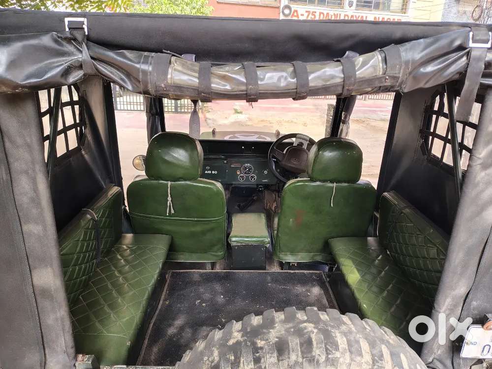 Mahindra Jeep Commander 750 1987