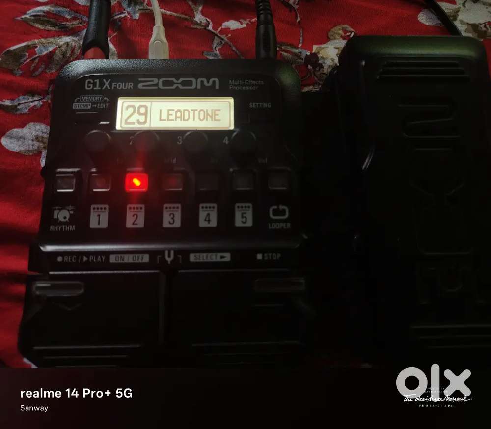 Zoom G1x four