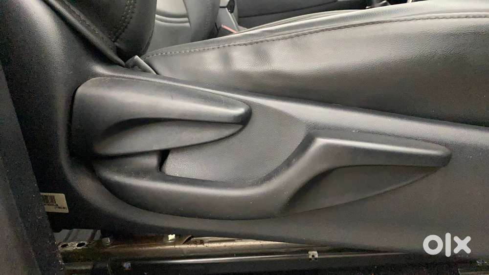 Toyota Innova Crysta 2.7 Gx Mt 8s, 2018, Petrol