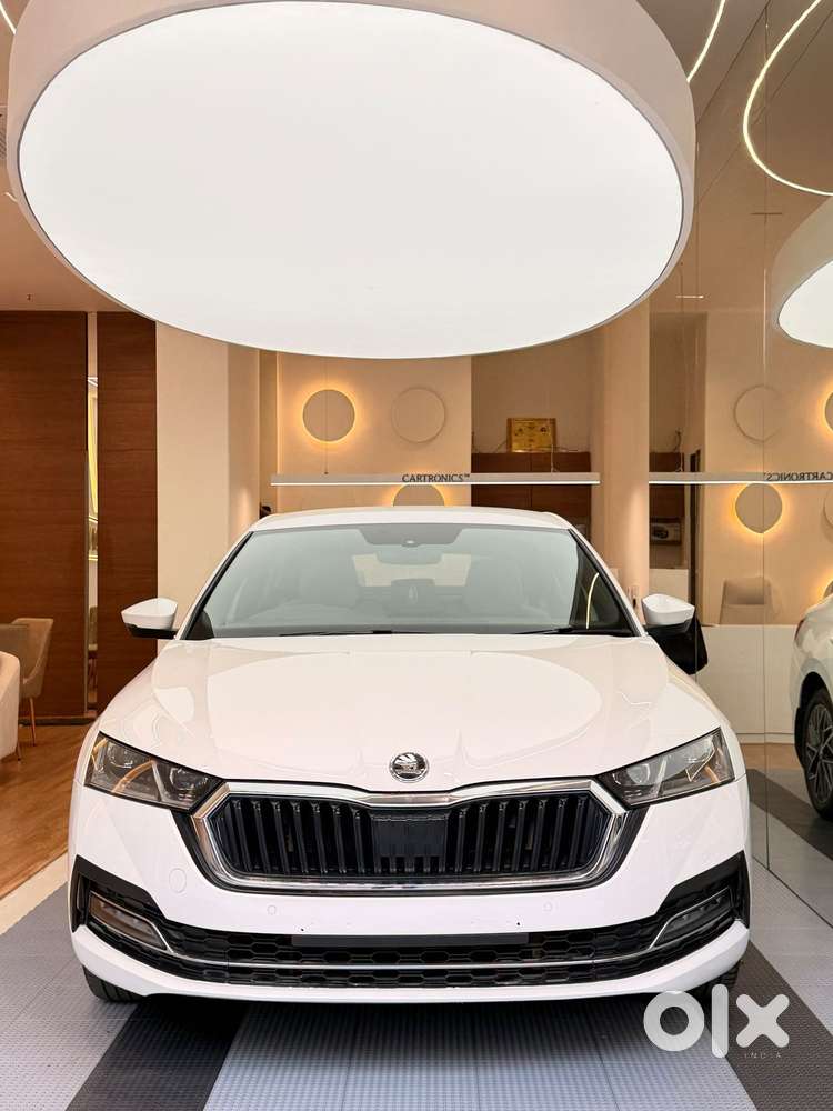 Skoda Octavia 2.0 L K Tsi At, 2022, Petrol