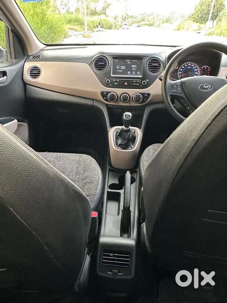 Hyundai Grand I10 2017 Petrol 40000 Km Driven