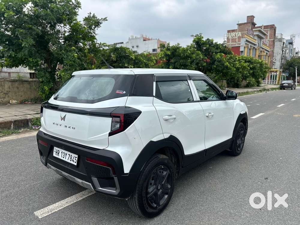 Mahindra Xuv 3xo Mx3, 2025, Petrol