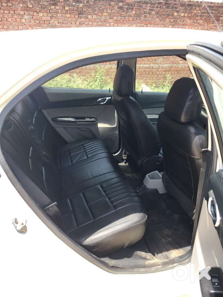 Tata Tiago Xz Opt, 2017, Petrol