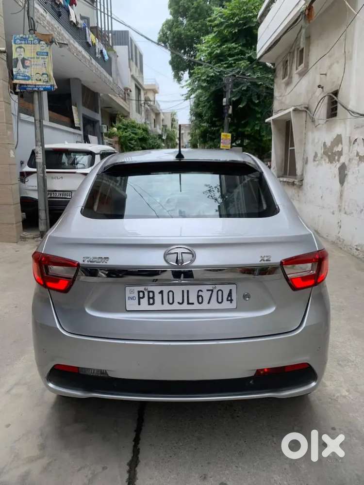 Tigor Xz 1 Owner 31000 Run Top Model Full Year Insurance Orignal Condi