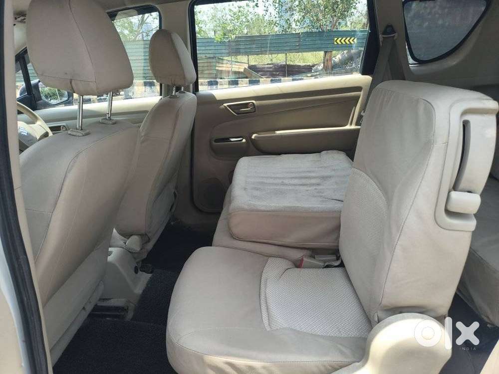 Maruti Suzuki Ertiga Lxi Shvs, 2016, Cng & Hybrids