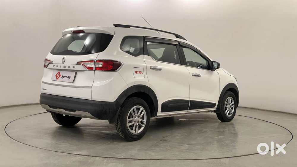 Renault Triber Rxt, 2022, Petrol
