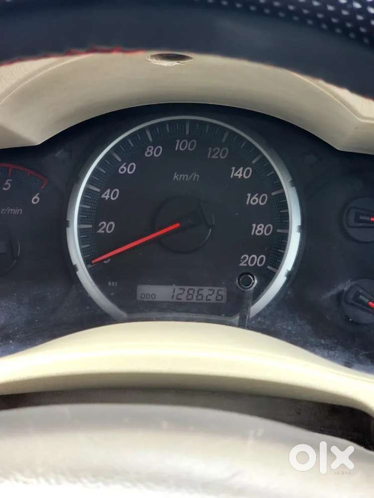 Toyota Innova 2.5 Gx 8 Str Bsiv, 2012, Diesel