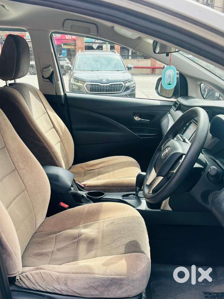 Toyota Innova Crysta 2.8 Gx At, 2017, Diesel