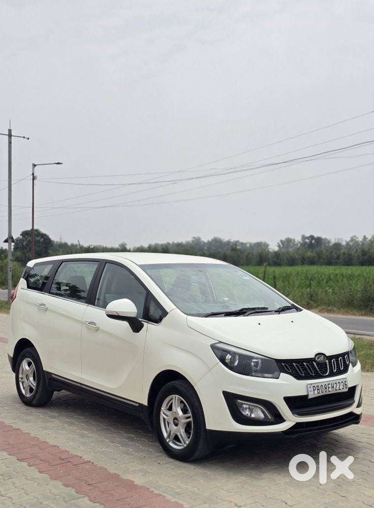 Mahindra Marazzo M6 8str, 2019, Diesel