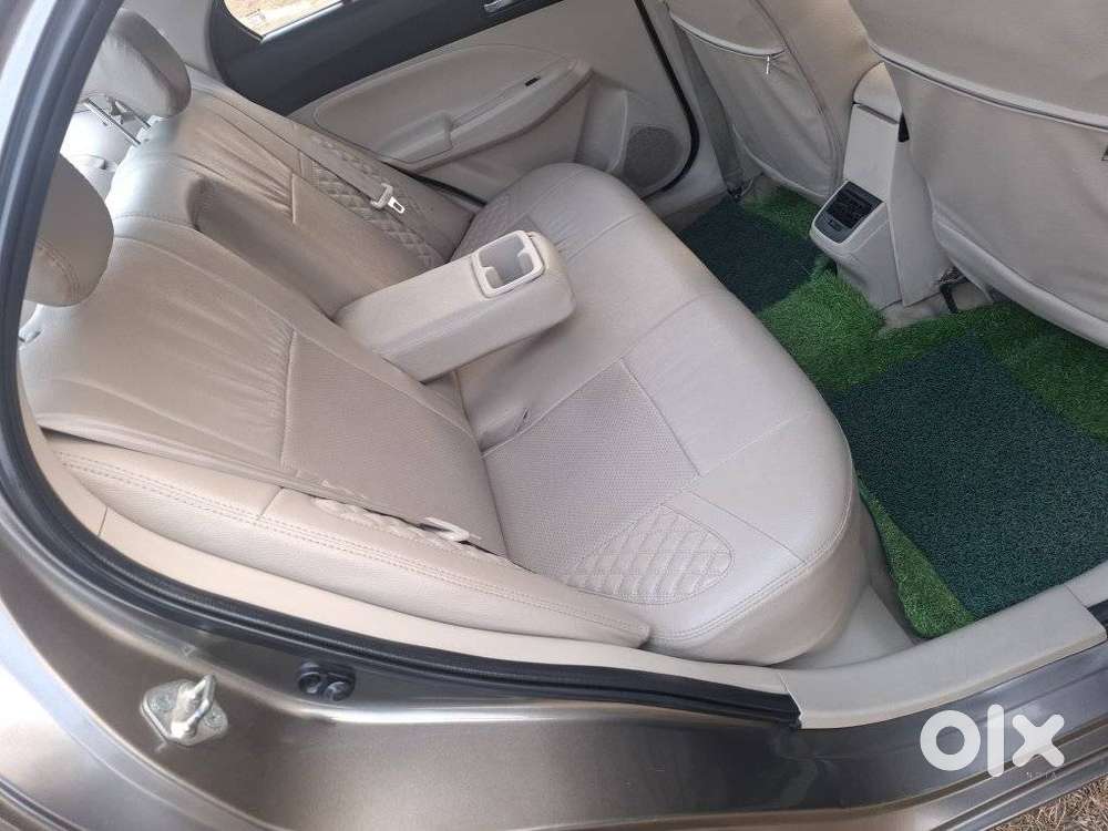 Maruti Suzuki Dzire 1.2 Vxi, 2022, Petrol