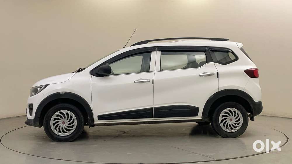 Renault Triber Rxe, 2021, Petrol
