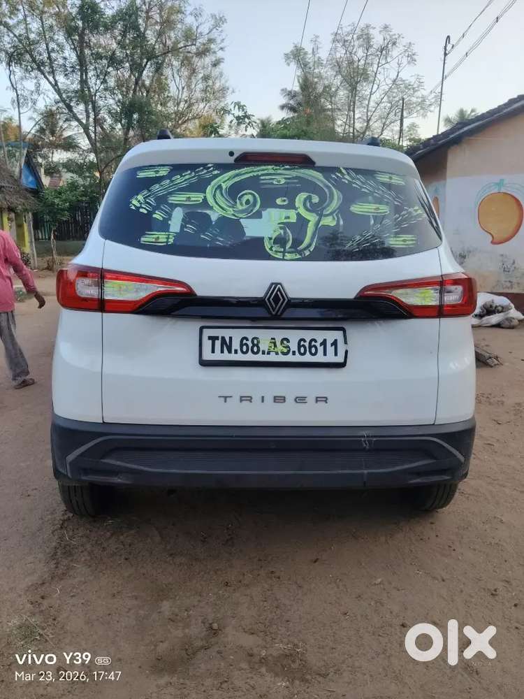 Renault Triber 2026 Petrol 15000 Km Driven New Car Emi Continue