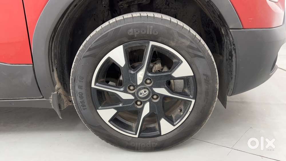 Tata Punch 1.2 Revotron Creative Dual Tone, 2022, Petrol