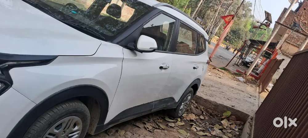 Kia Carens Prestige Petrol Manual 2023