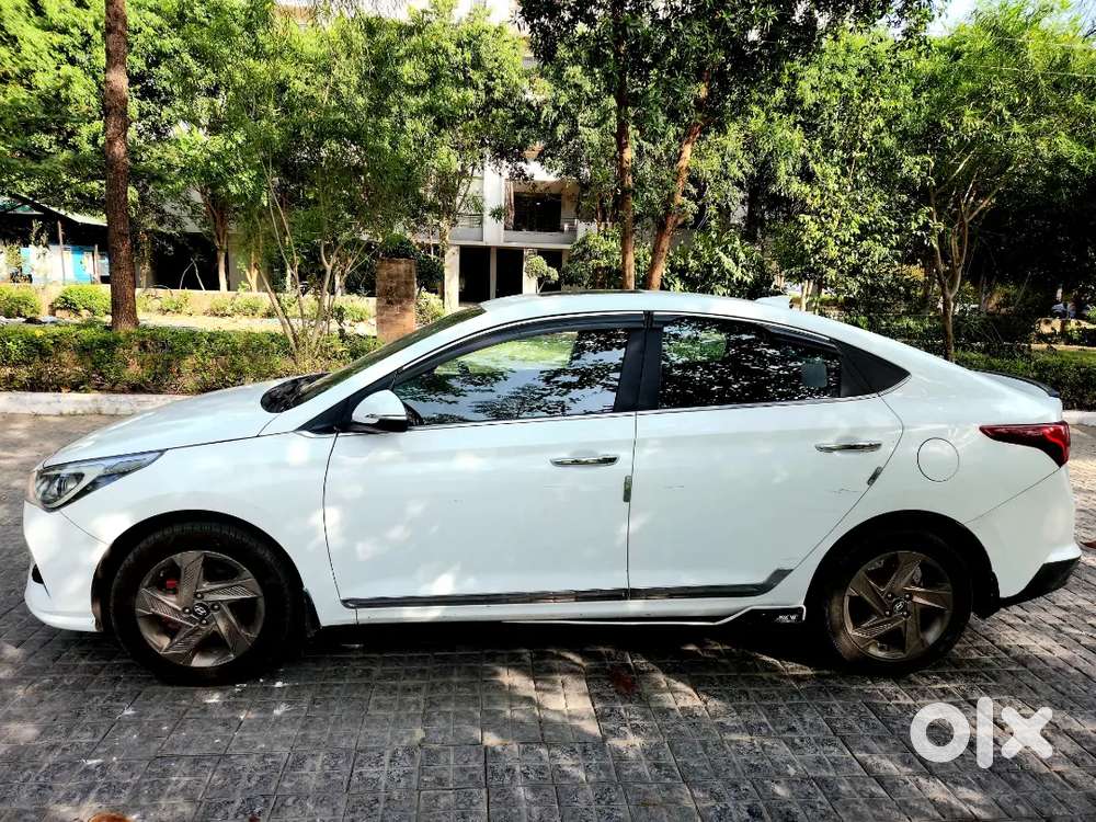 Hyundai Verna 2022 Diesel Well Maintained