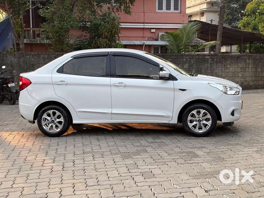 Ford Aspire Titanium 2017 Diesel 110000 Km Driven