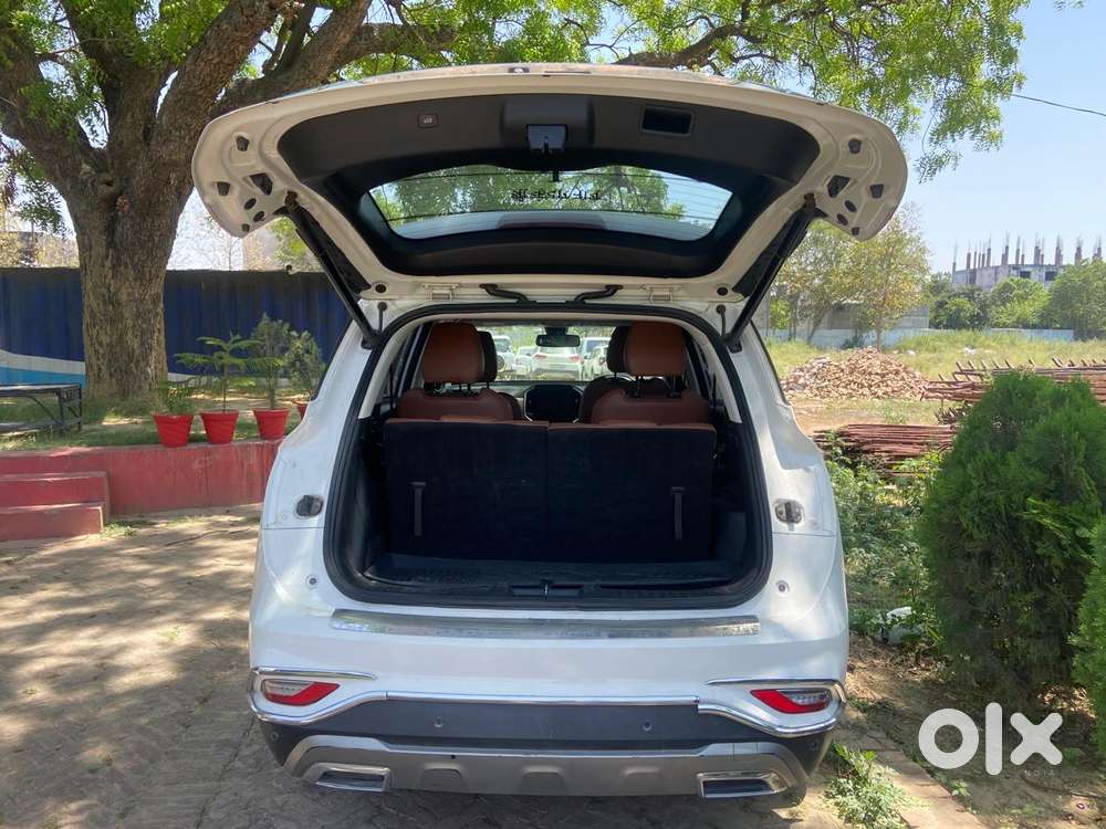 Mg Hector Plus Sharp Hybrid 1.5 Mt, 2021, Petrol