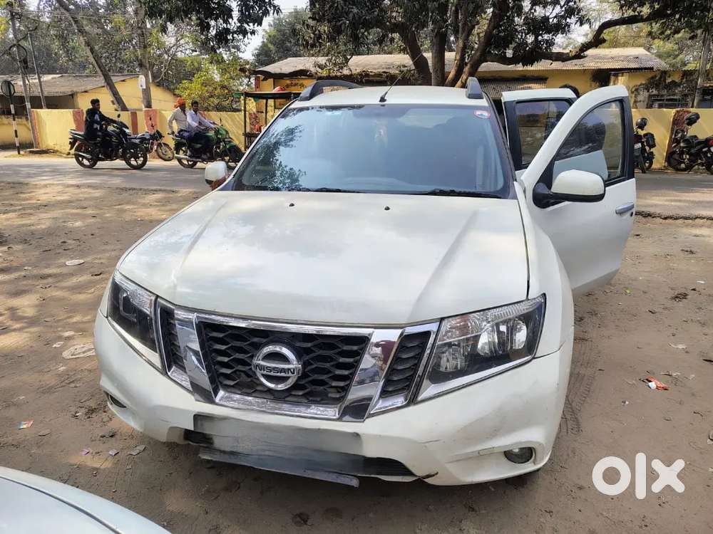 Nissan Terrano 2016 Diesel 100000 Km Driven
