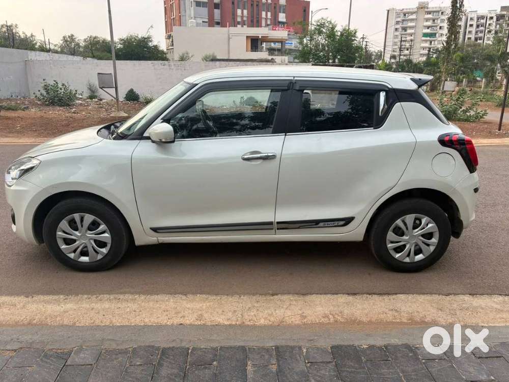 Maruti Suzuki Swift Vxi + Manual, 2019, Petrol