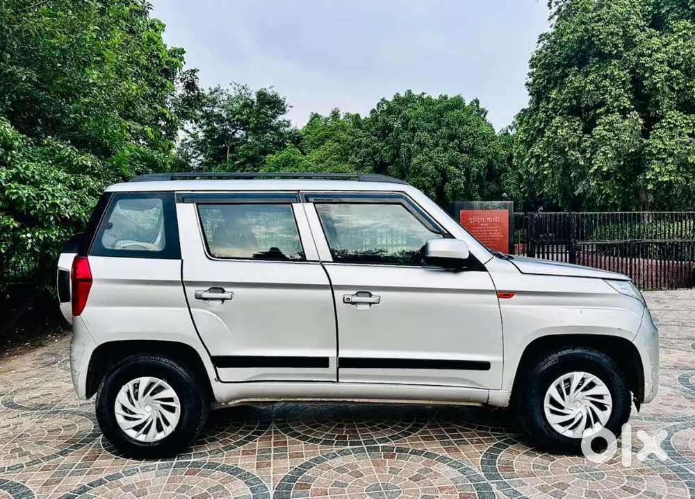 Mahindra Tuv 300 2018