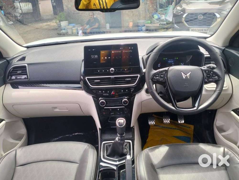 Mahindra Xuv 3xo Ax7l Petrol Mt, 2026, Petrol