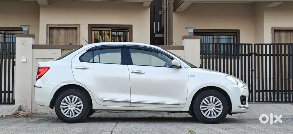 Maruti Suzuki Swift Dzire 2017 Diesel 81000 Km Driven