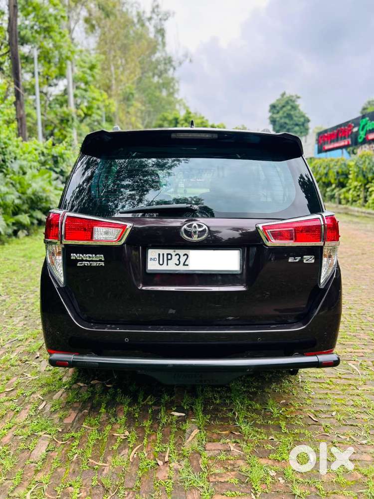 Toyota Innova Crysta, 2022, Petrol