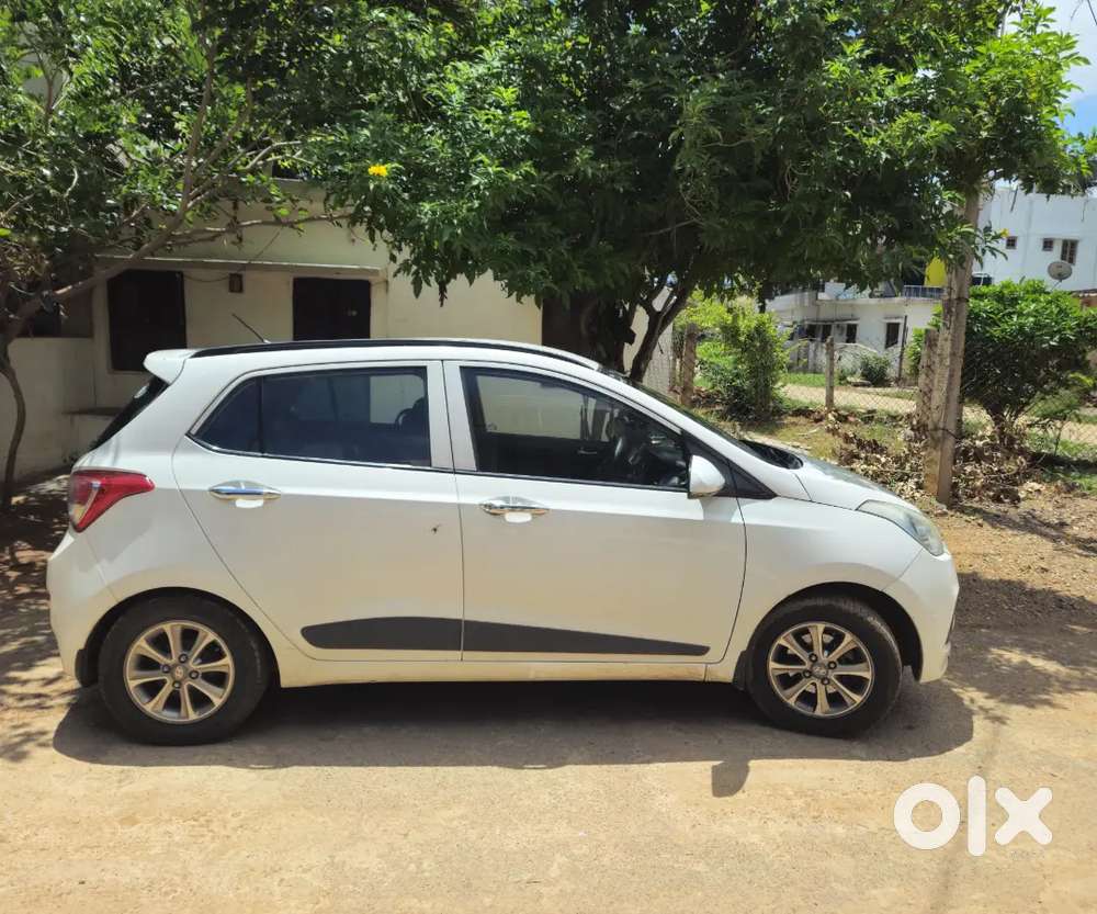 Hyundai Grand I10 2017 Diesel Well Maintained
