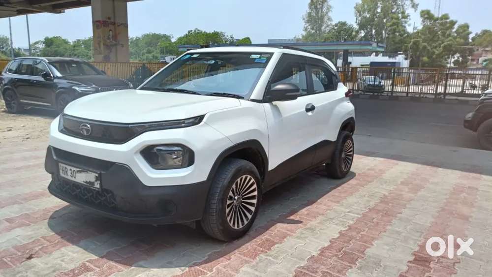 Tata Punch 2023 Petrol 30000 Km Driven