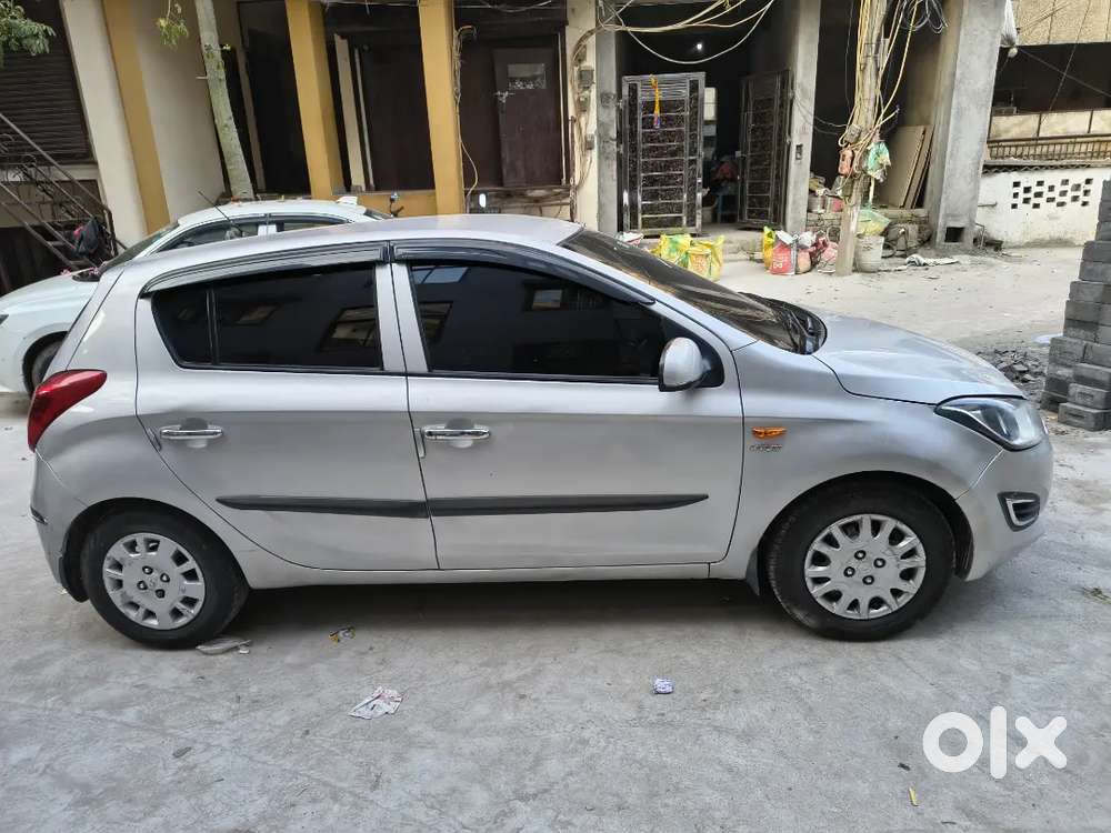Hyundai I20 2012 Cng & Hybrids 121000 Km Driven