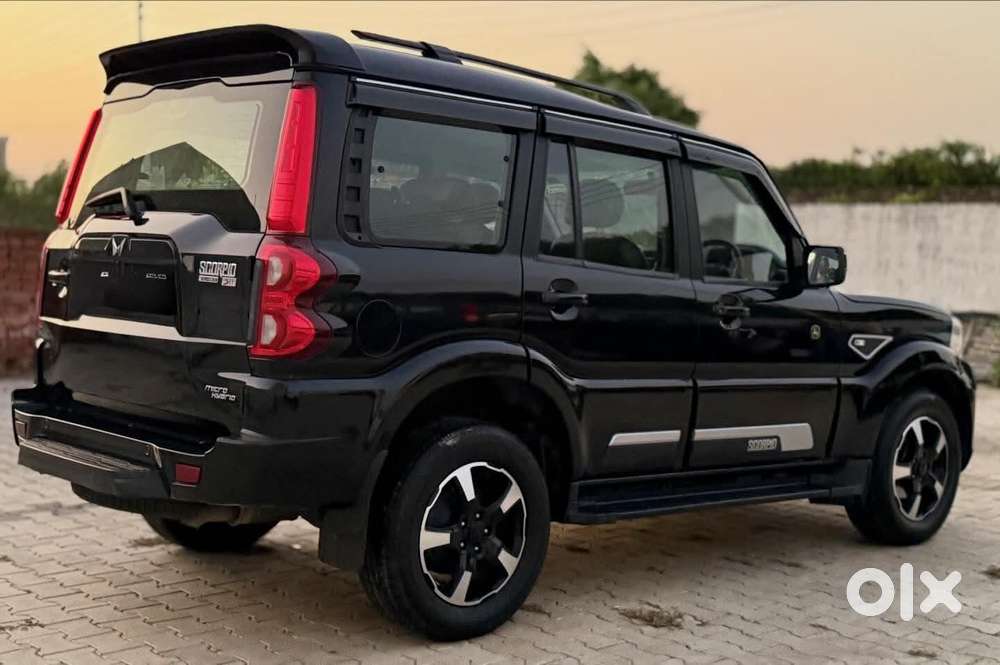 Mahindra Scorpio Classic 2.2 S 11 Mt 7 Str, 2024, Diesel