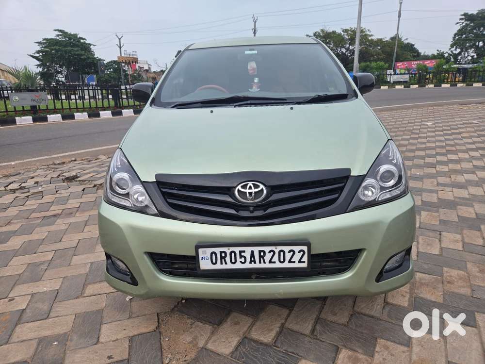 Toyota Innova 2.5 Gx 7 Str Bs-iii, 2012, Diesel