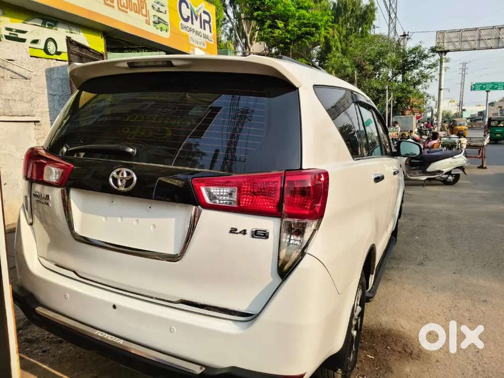 Toyota Innova Crysta 2019