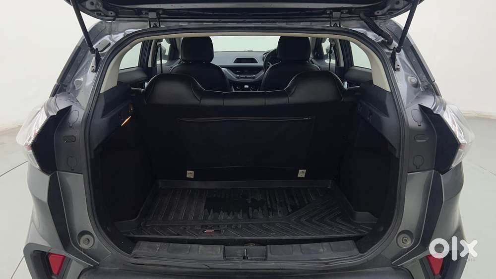Tata Nexon 1.2 Revotron Xm (s), 2023, Petrol