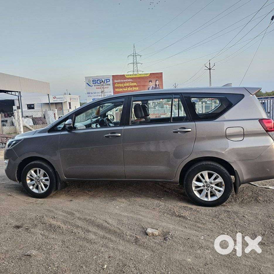 Toyota Innova Crysta 2.8 Gx At 7 Str, 2017, Diesel