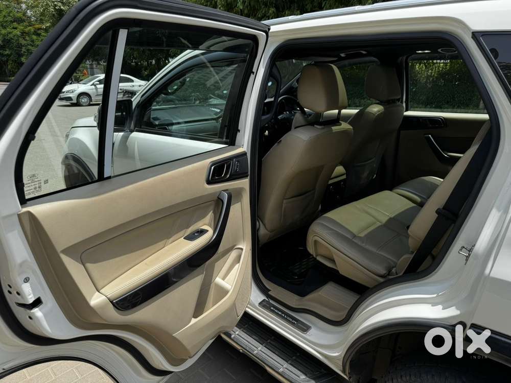 White Ford Endeavour Diesel July2018