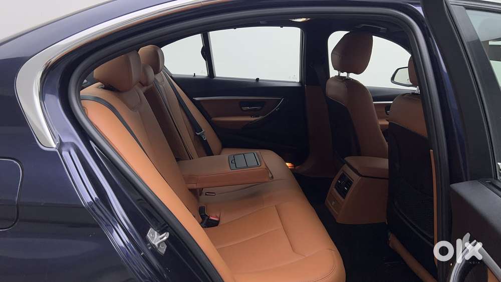 Bmw 3 Series 2.0 320i Luxury Line, 2016, Petrol