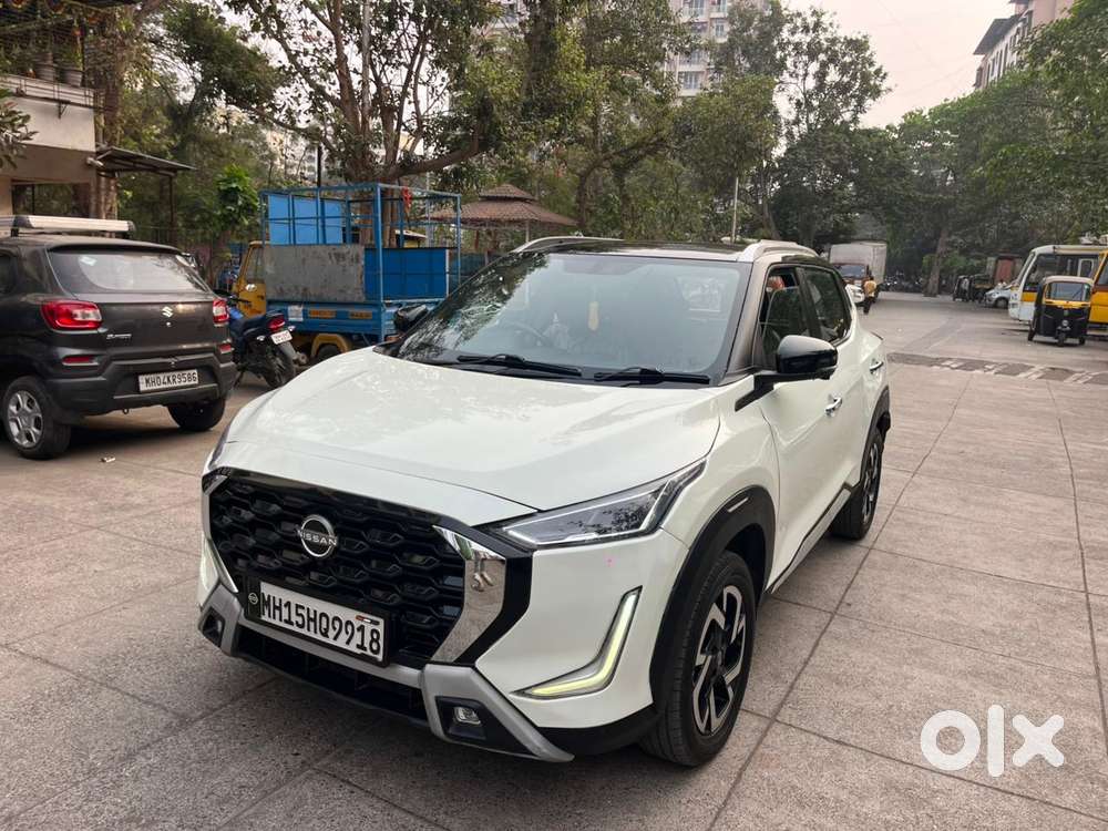 Nissan Magnite 1.0 Xv Premium, 2022, Petrol