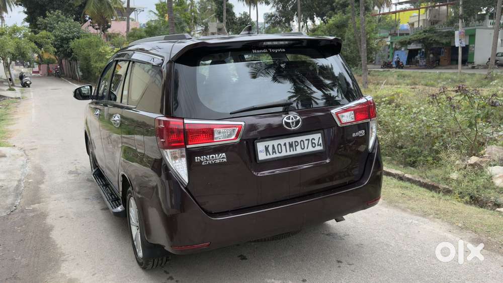 Toyota Innova Crysta 2.8z Automatic, 2016, Diesel