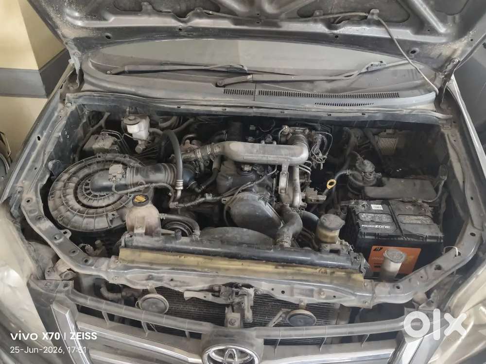 Toyota Innova 2012 Diesel 120000 Km Driven