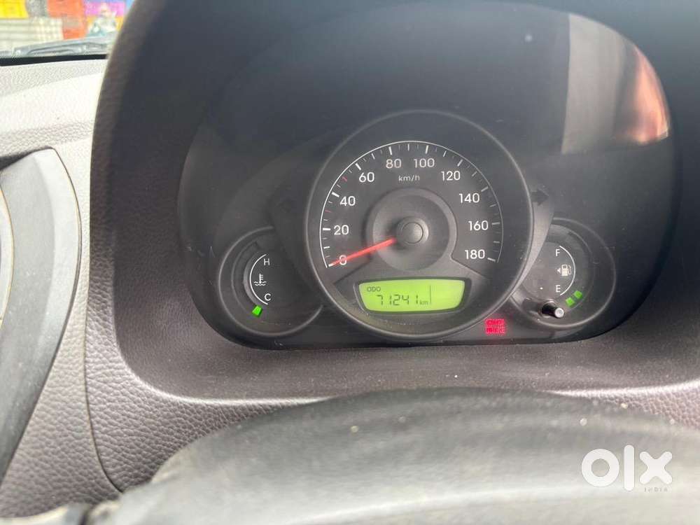 Hyundai Eon 2012 Petrol Well Maintained
