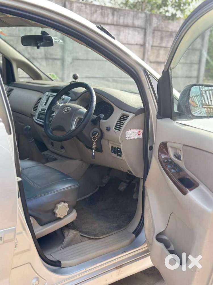 Toyota Innova 2.5 V 7 Str, 2012, Diesel